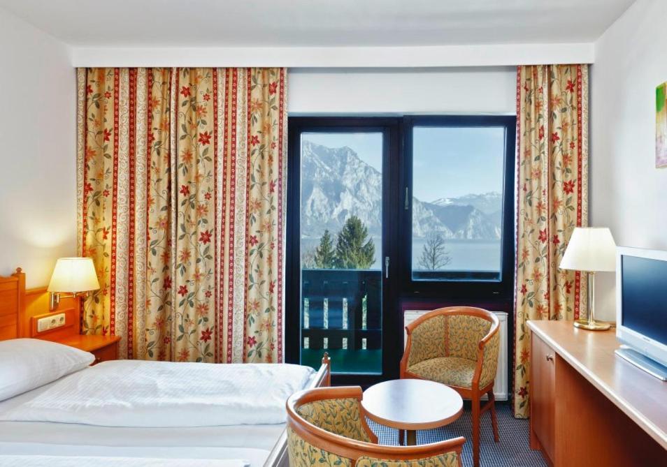 Alpenhotel Altmünster Екстериор снимка