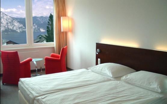 Alpenhotel Altmünster Стая снимка